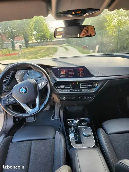 BMW 1 Series 2020 photo 2