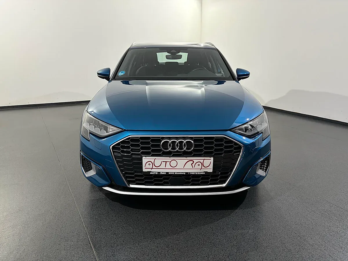 Audi A3 2022 photo 2