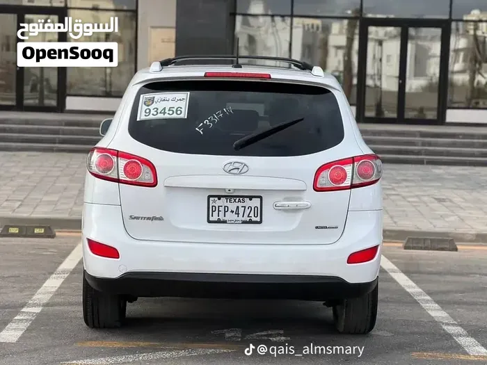 Hyundai Santa Fe 2012 photo 2