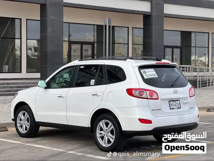 Hyundai Santa Fe 2012 photo 4