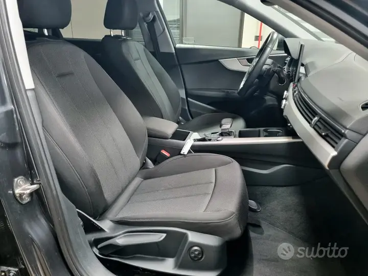 Audi A4 Avant 2024 photo 5