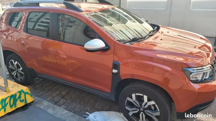 Dacia Duster 2022 photo 2