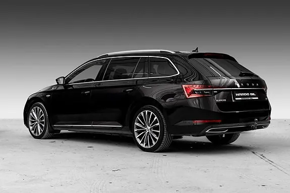 Skoda Superb 2021 photo 5