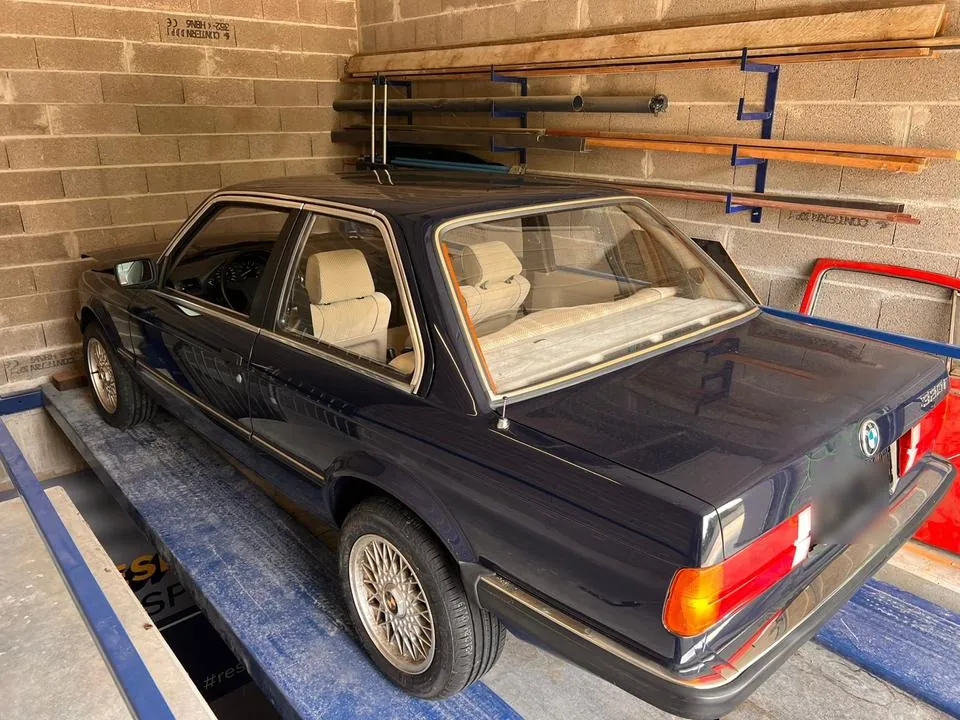 BMW E30