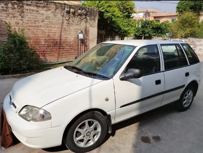 Suzuki Cultus