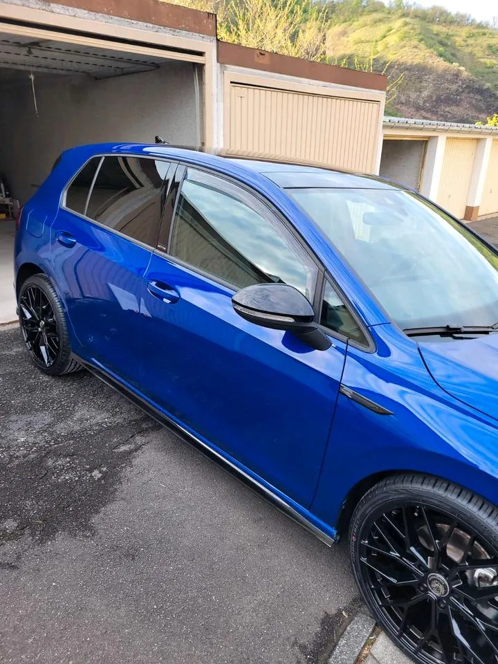 Volkswagen Golf R-Line