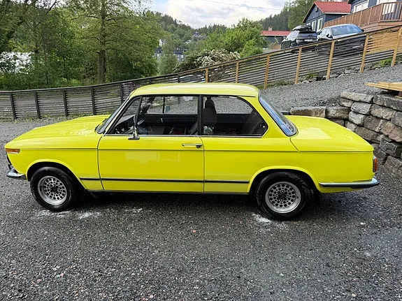 BMW 1502