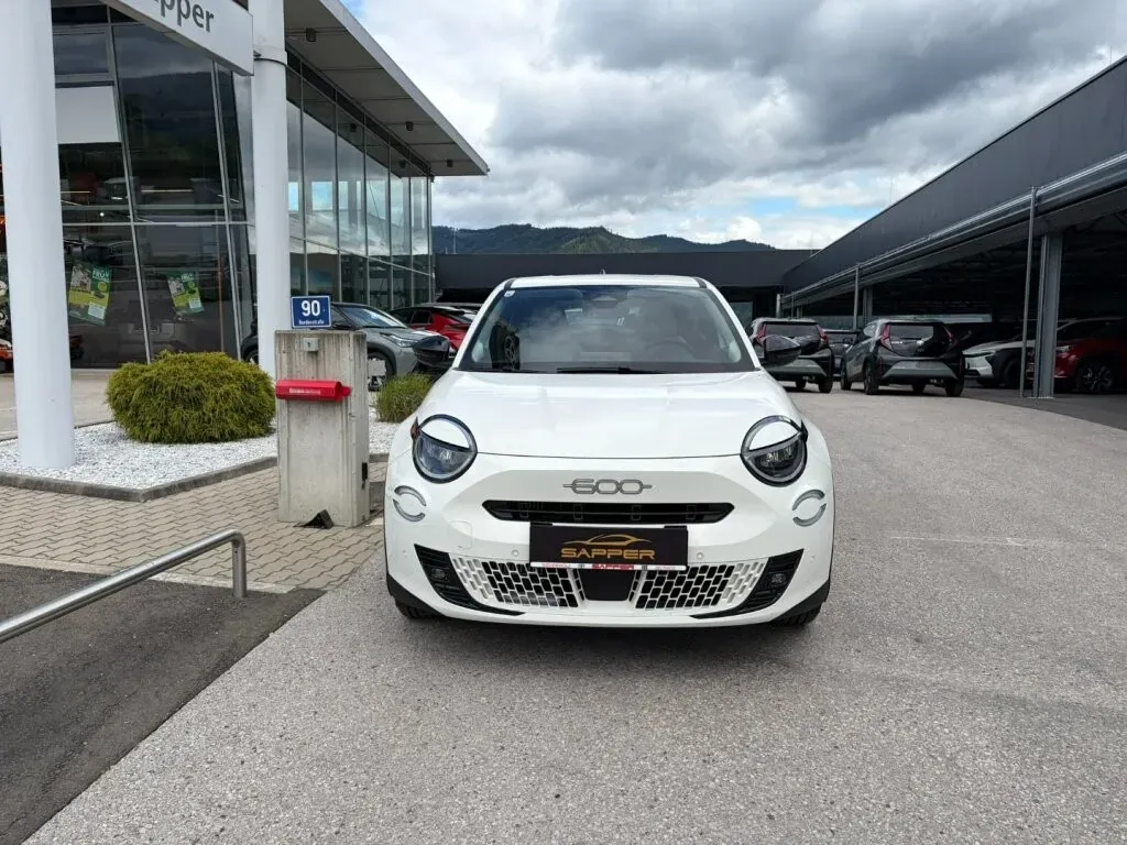 Fiat 600 2026 photo 2