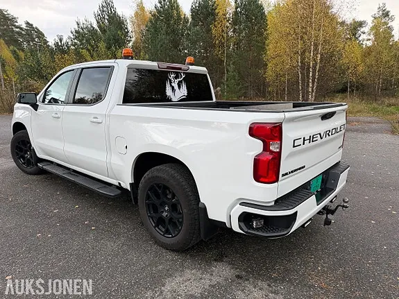 Chevrolet Silverado 2024 photo 3