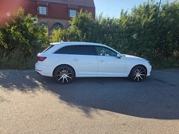 Audi A4 2018 photo 4