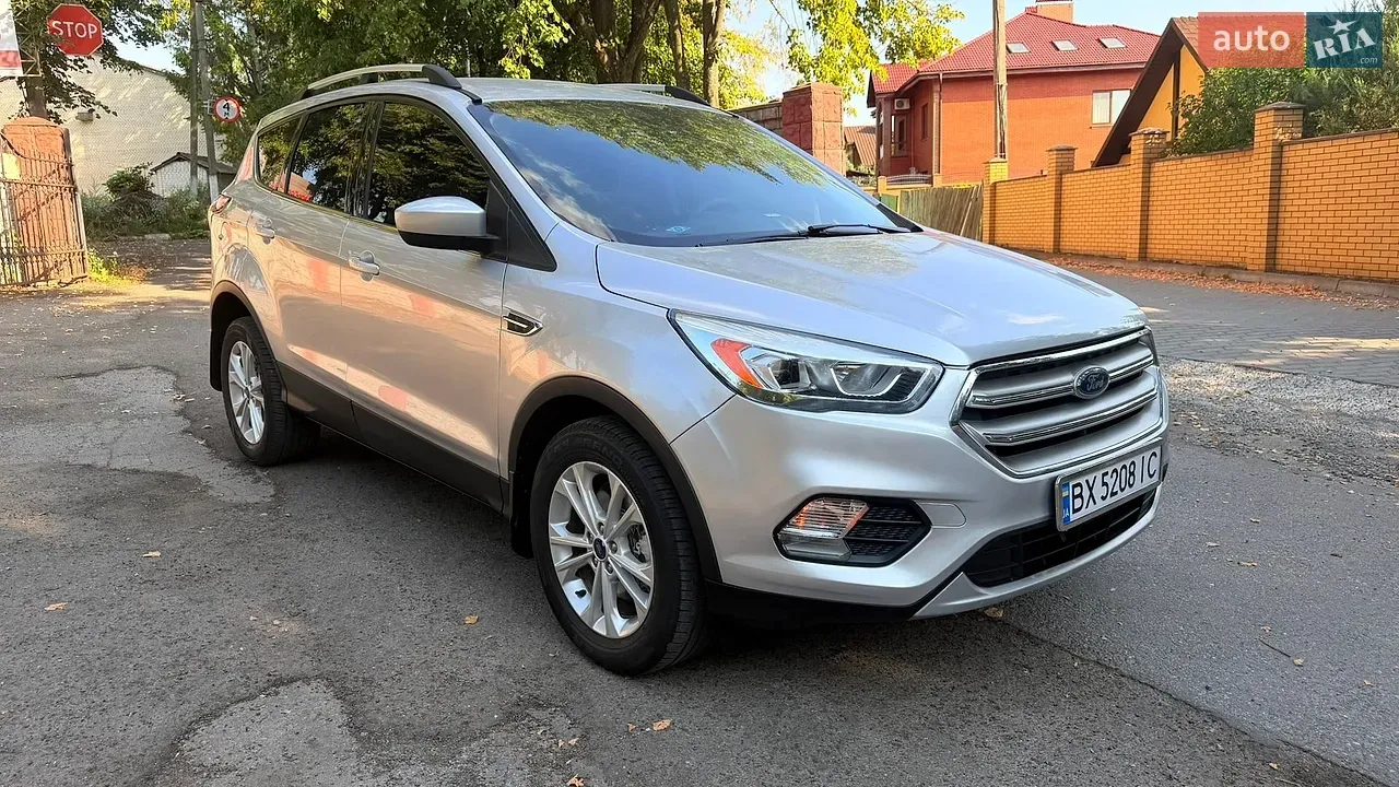 Ford Escape 2017 photo 3