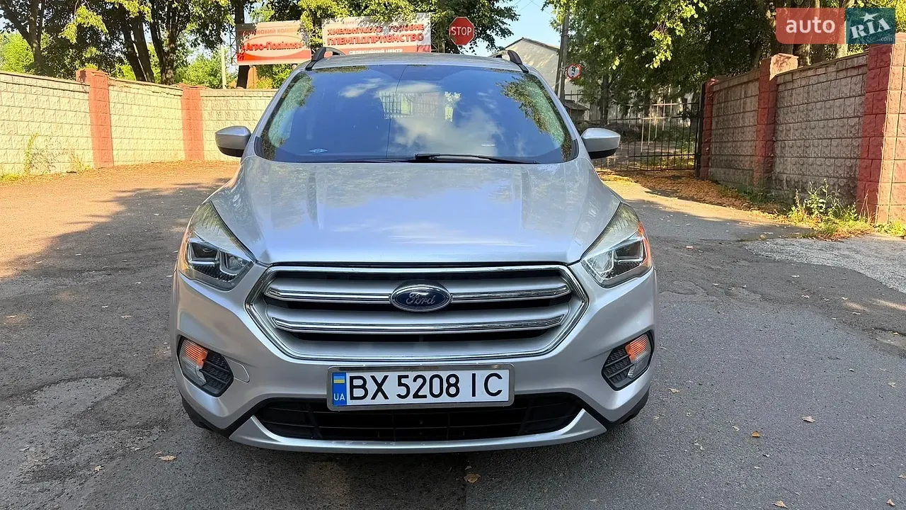 Ford Escape 2017 photo 2