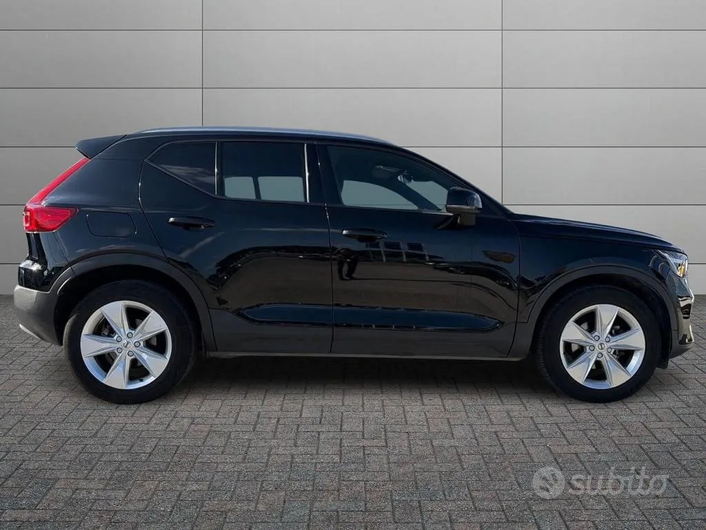 Volvo Xc40 2022 photo 3