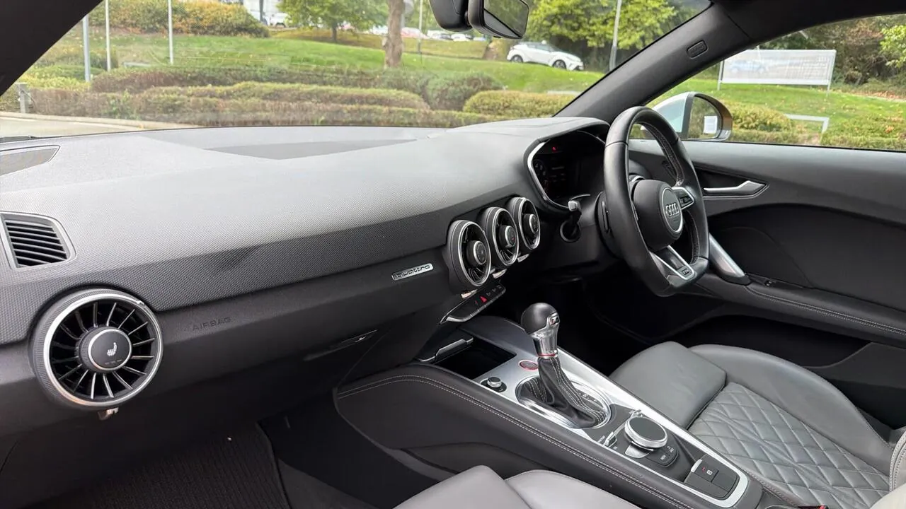 Audi Tts 2015 photo 2