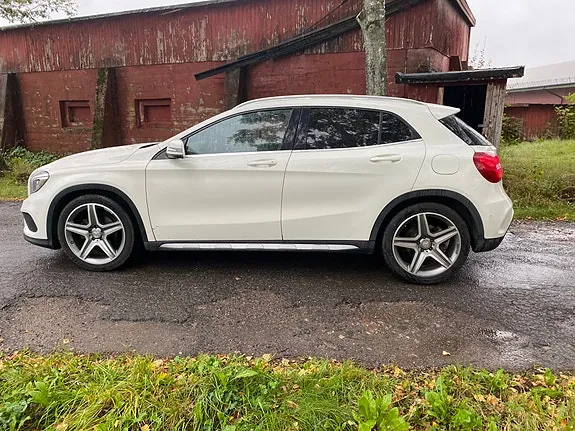 Mercedes-Benz Gla200