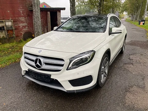 Mercedes-Benz Gla200 2015 photo 2