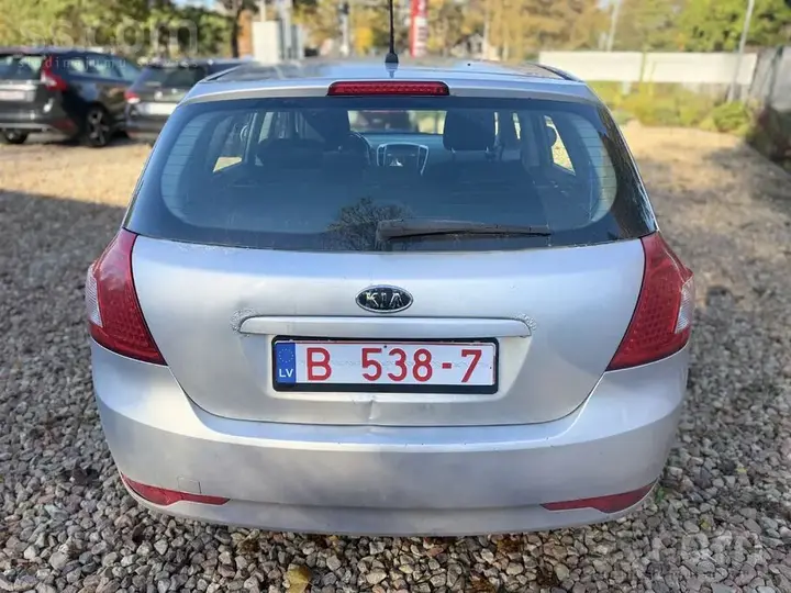 Kia Ceed 2011 photo 5