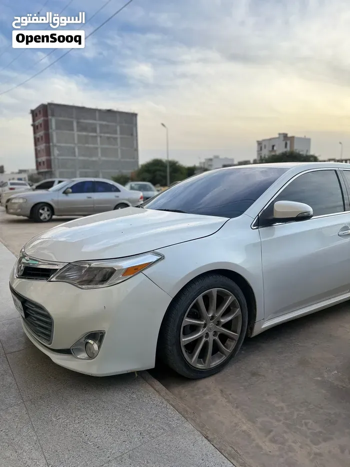 Toyota Avalon 2015 photo 3