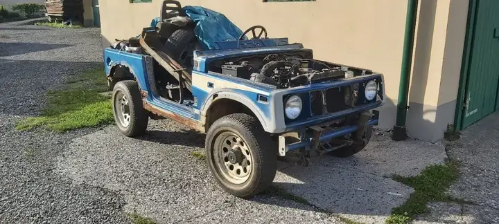 Suzuki Sj 413