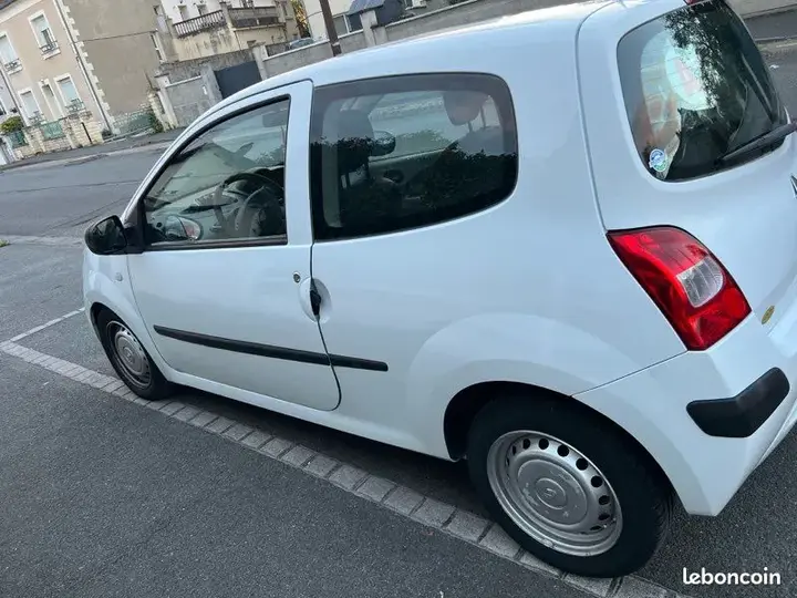 Renault Twingo 2010 photo 4