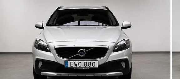 Volvo V40 Cross Country 2015 photo 2