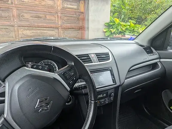 Suzuki Swift 2014 photo 2