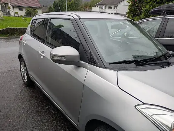 Suzuki Swift 2014 photo 5