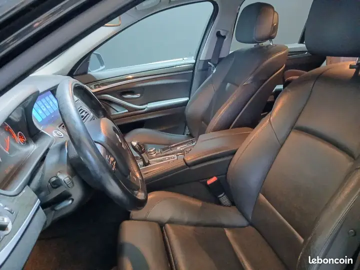 BMW 5 Series 2011 photo 3