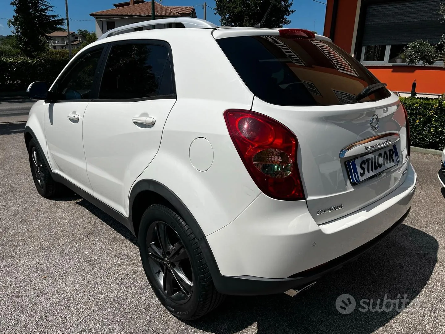 KG Mobility Korando 2011 photo 3