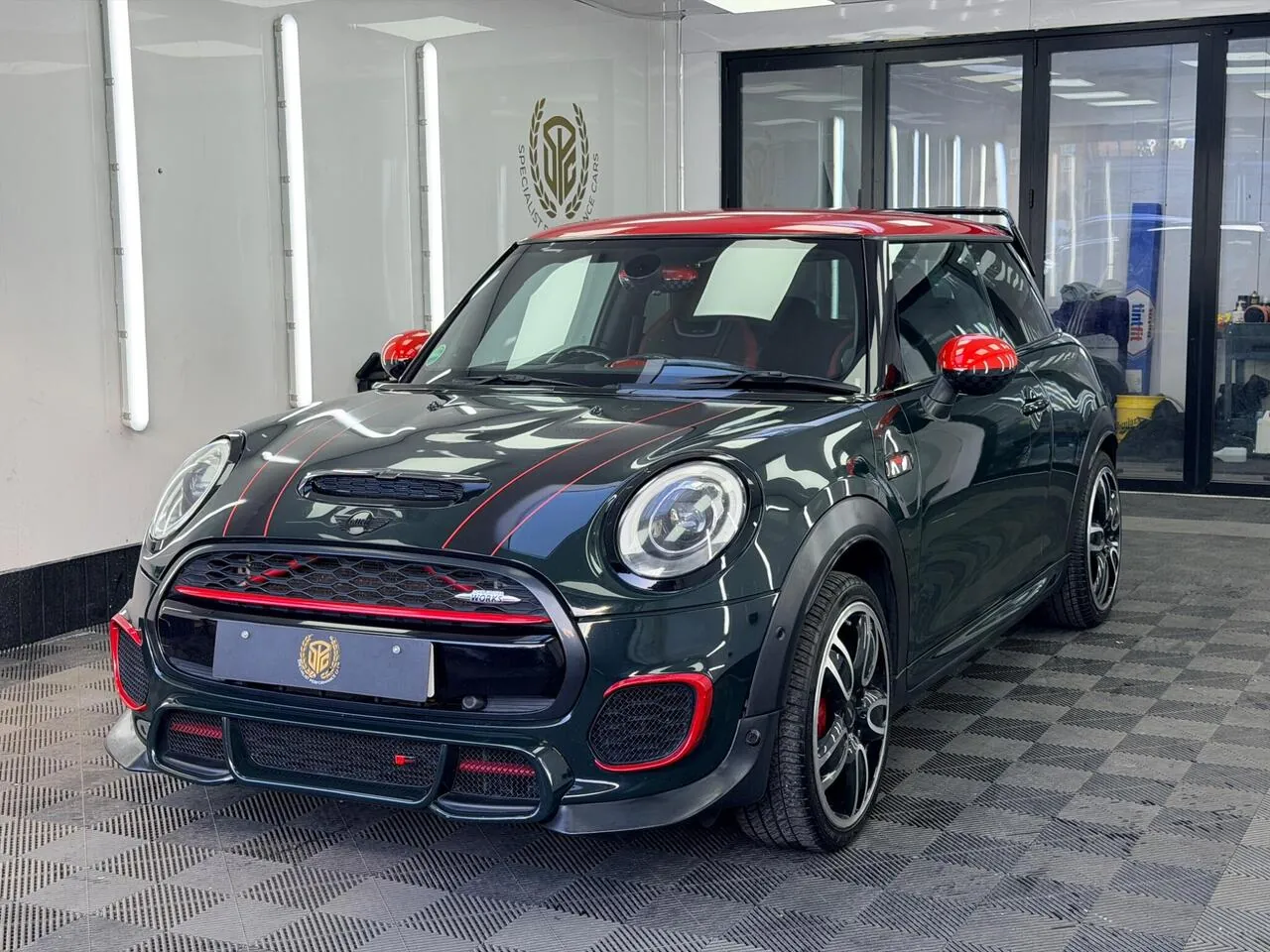 Mini Hatch 2015 photo 3