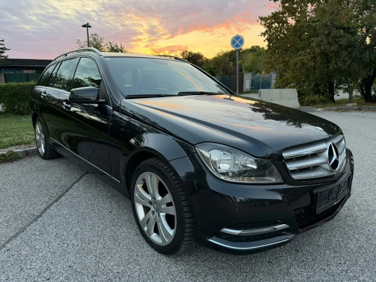 Mercedes-Benz C-Class 2013 photo 3