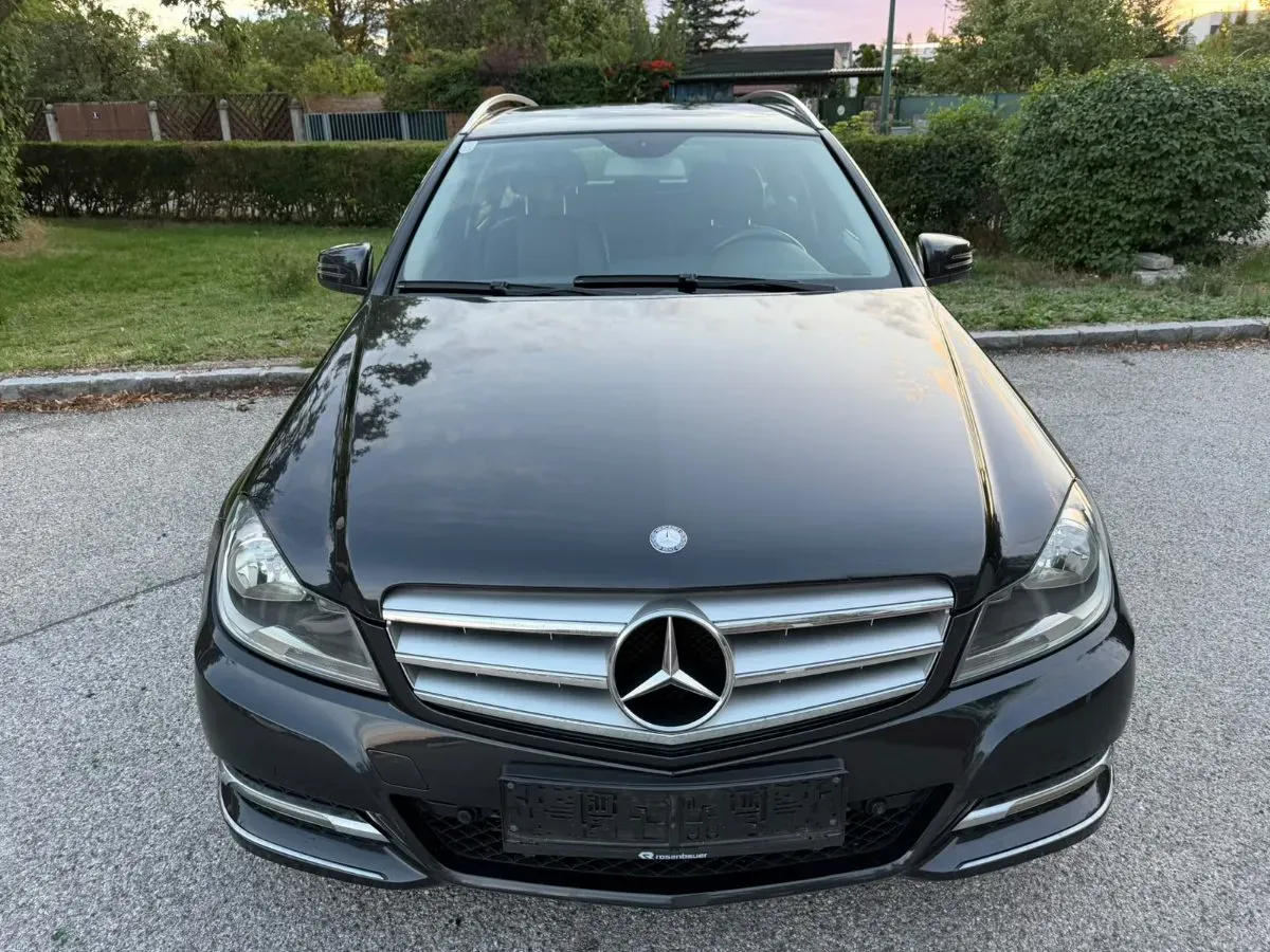 Mercedes-Benz C-Class 2013 photo 2