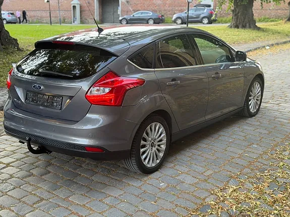 Ford Focus 2011 photo 5
