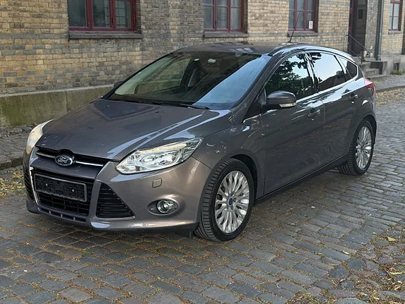 Ford Focus 2011 photo 2