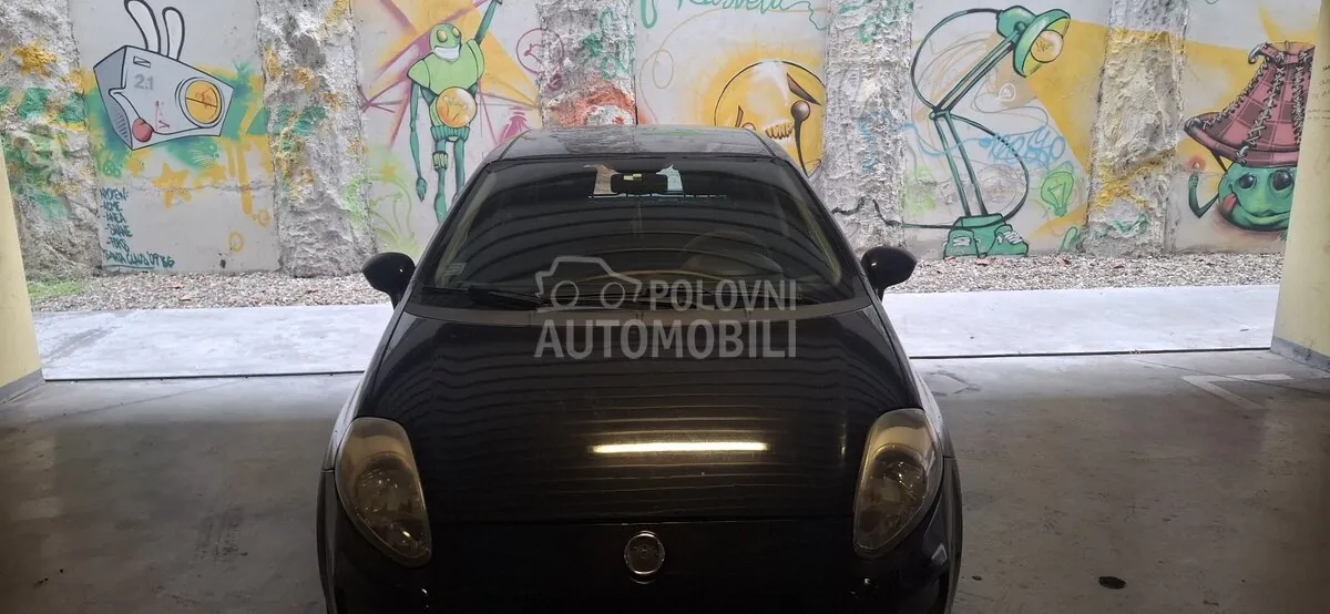 Fiat Grande Punto 2014 photo 2