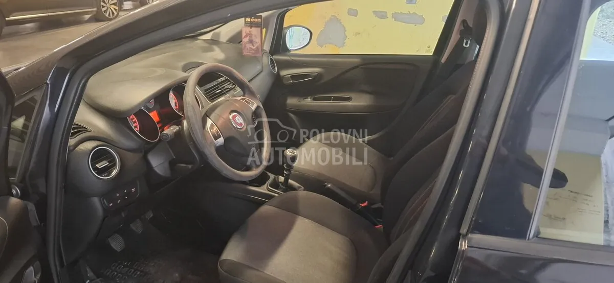 Fiat Grande Punto 2014 photo 4