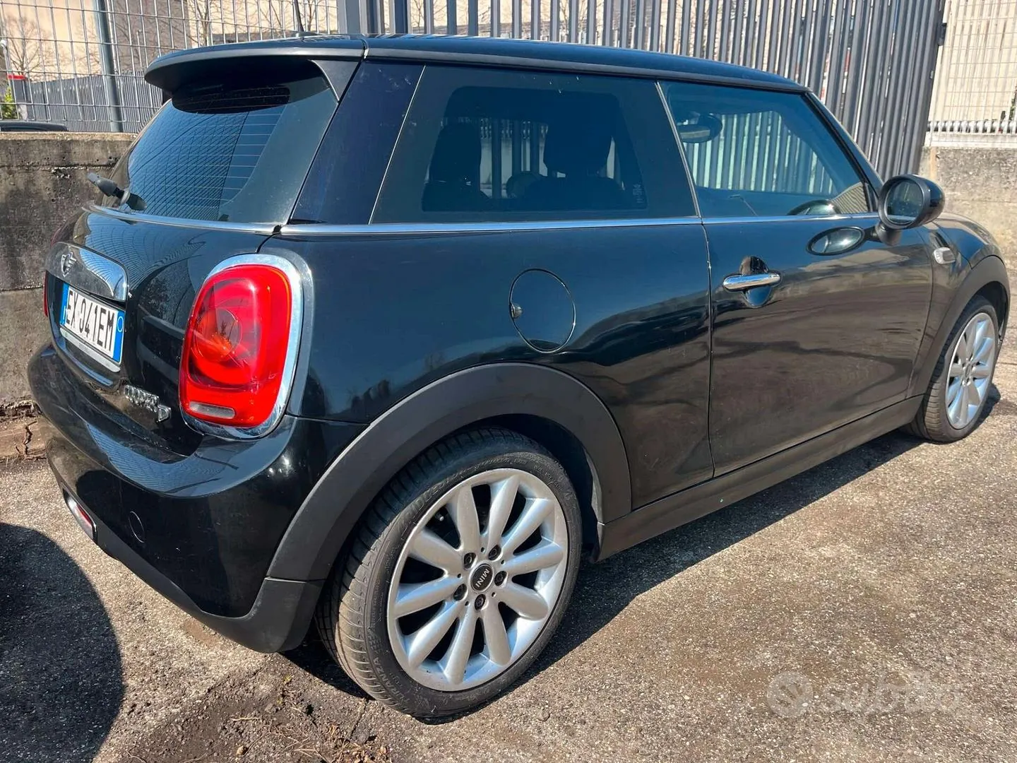 Mini 1.5 Cooper D 2014 photo 4