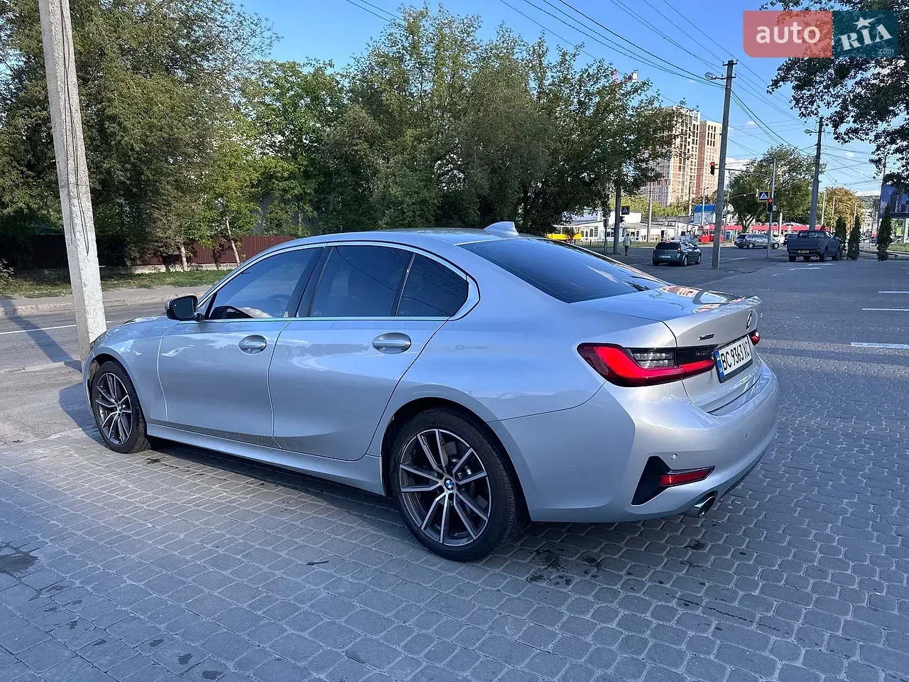 BMW 3 Series 2021 photo 4