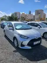 Toyota Yaris 2022 photo 2