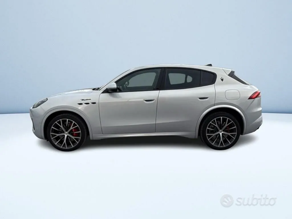 Maserati Levante 2023 photo 4