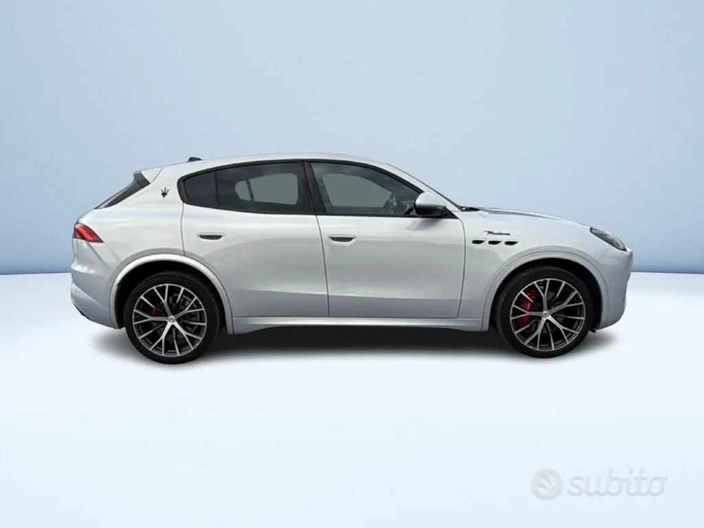 Maserati Levante 2023 photo 3