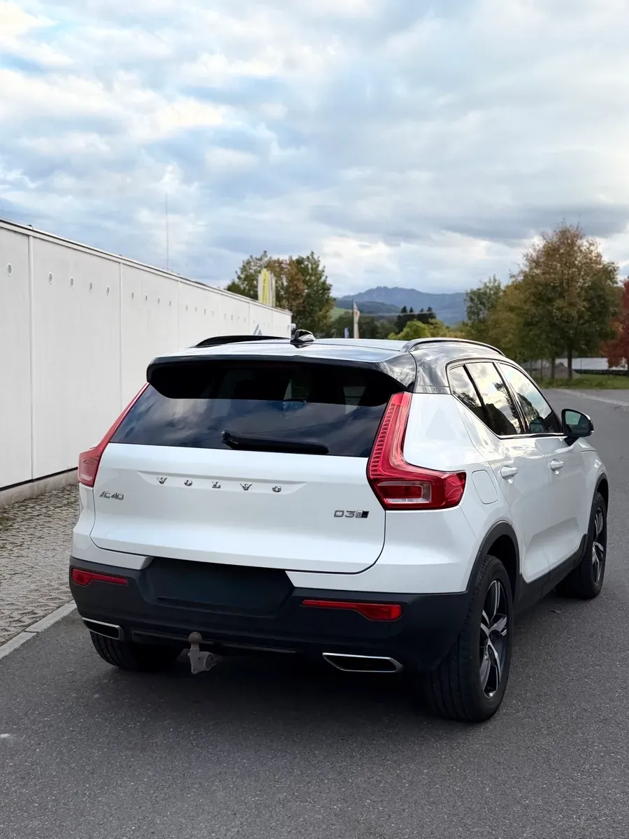 Volvo Xc40 2019 photo 2