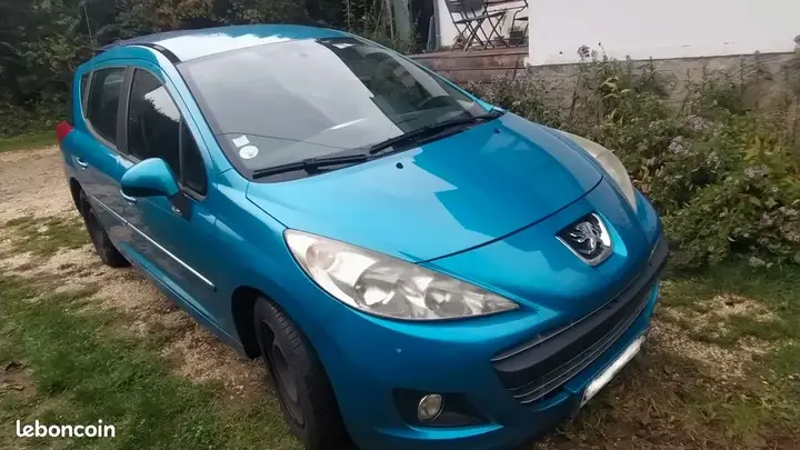 Peugeot 207 2011 photo 2