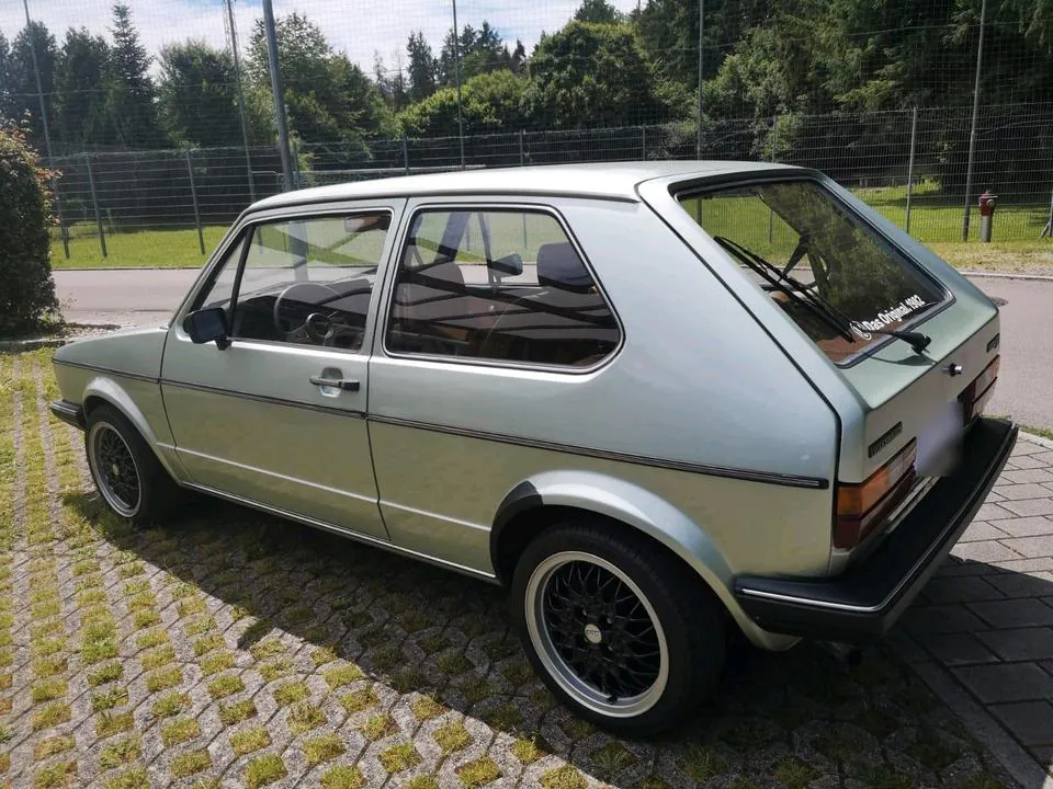Volkswagen Golf 1