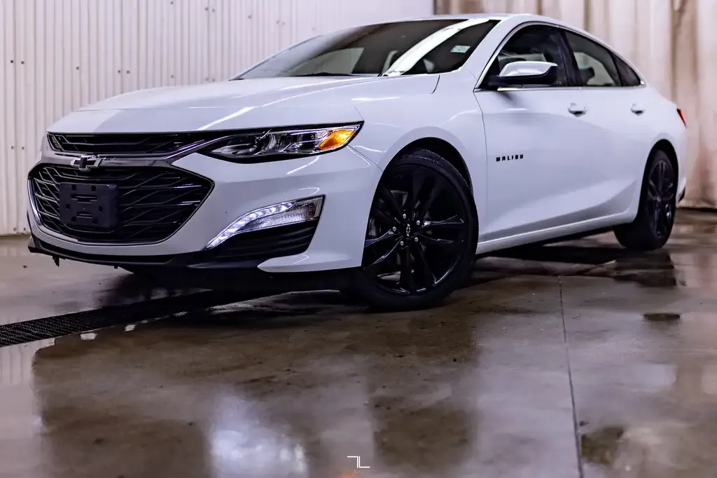 Chevrolet Malibu 2023 photo 4
