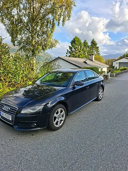 Audi A4 2011 photo 3