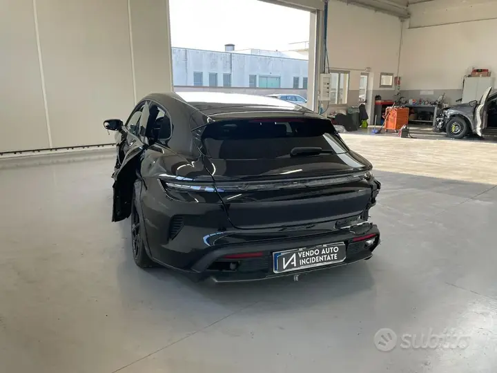 Porsche Taycan 2024 photo 5