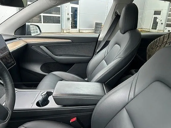 Tesla Model Y 2021 photo 4