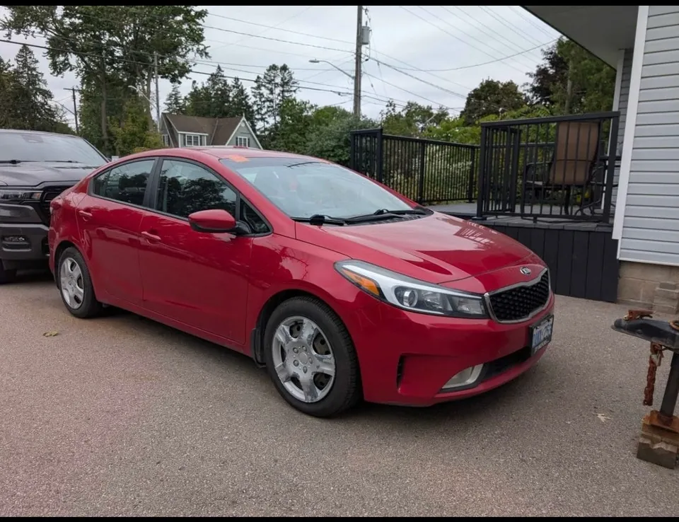 Kia Forte 2018 photo 3