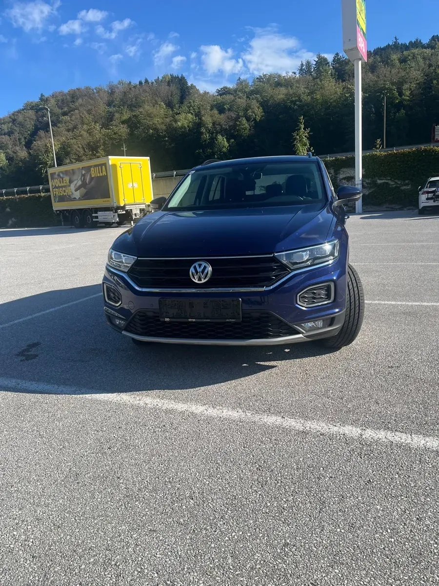Volkswagen T-Roc 2019 photo 2